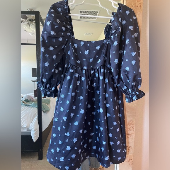 Beautiful dress Anthropologie - Picture 2 of 2